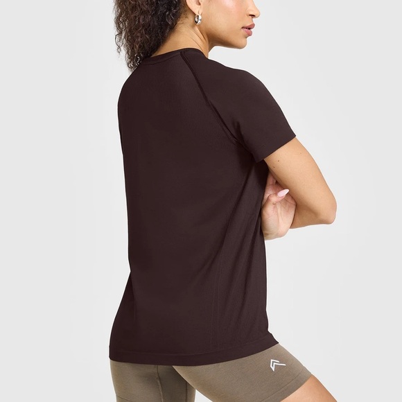 ONER ACTIVE GO TO SEAMLESS LOOSE TOP - Picture 2 of 4